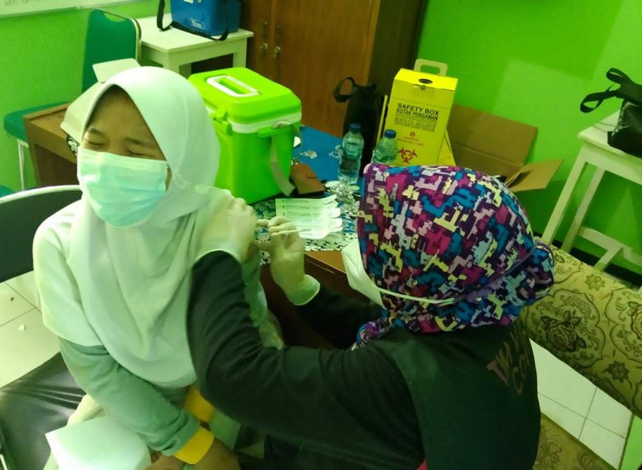 Kegiatan Vaksin Jemput bola 22 sept 2021 di SMPN1 Somegade