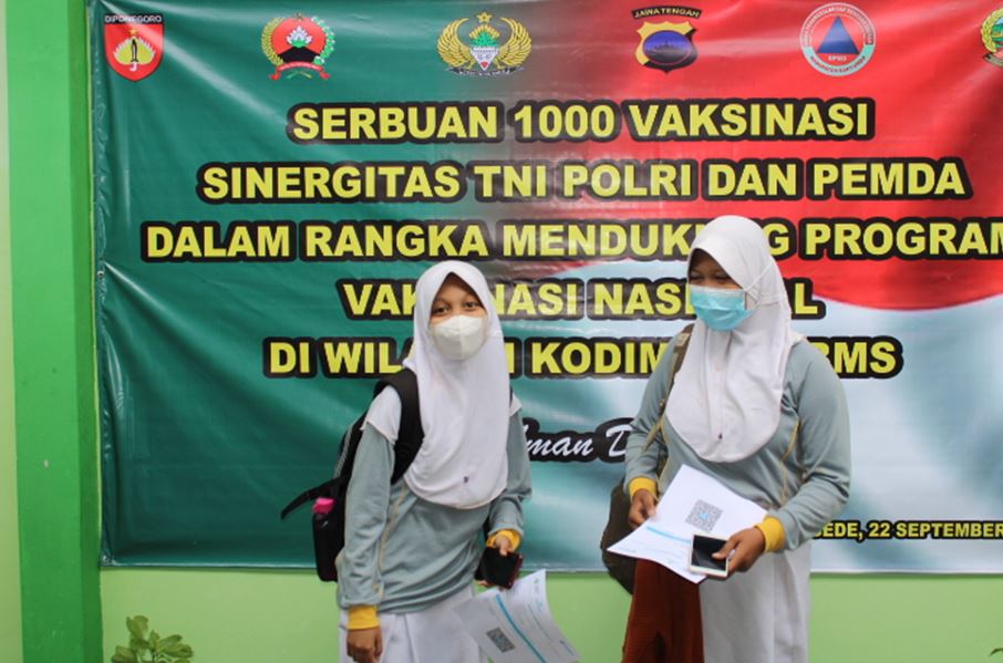 Kegiatan Vaksin Jemput bola 22 sept 2021 di SMPN1 Somegade