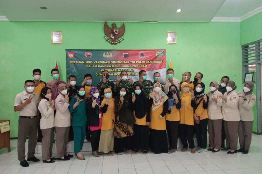 Kegiatan Vaksin Jemput bola 22 sept 2021 di SMPN1 Somegade